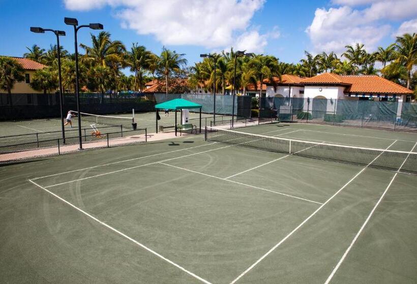 فندق Naples Bay Resort And Marina