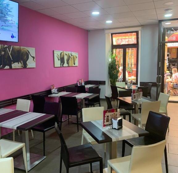 酒店 Plaza De Toros