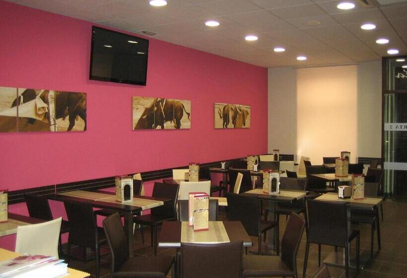 酒店 Plaza De Toros