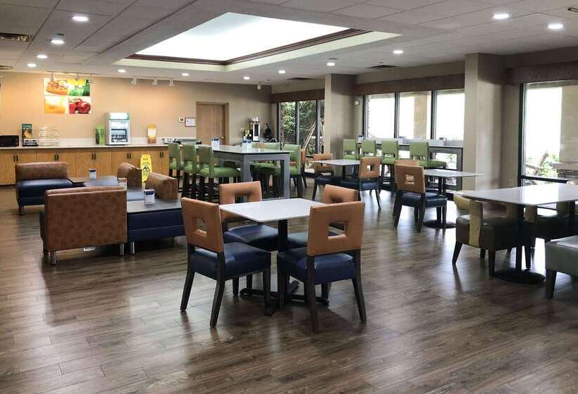 فندق Quality Inn & Suites Boone   University Area
