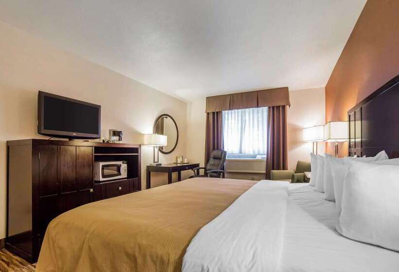 호텔 Quality Inn