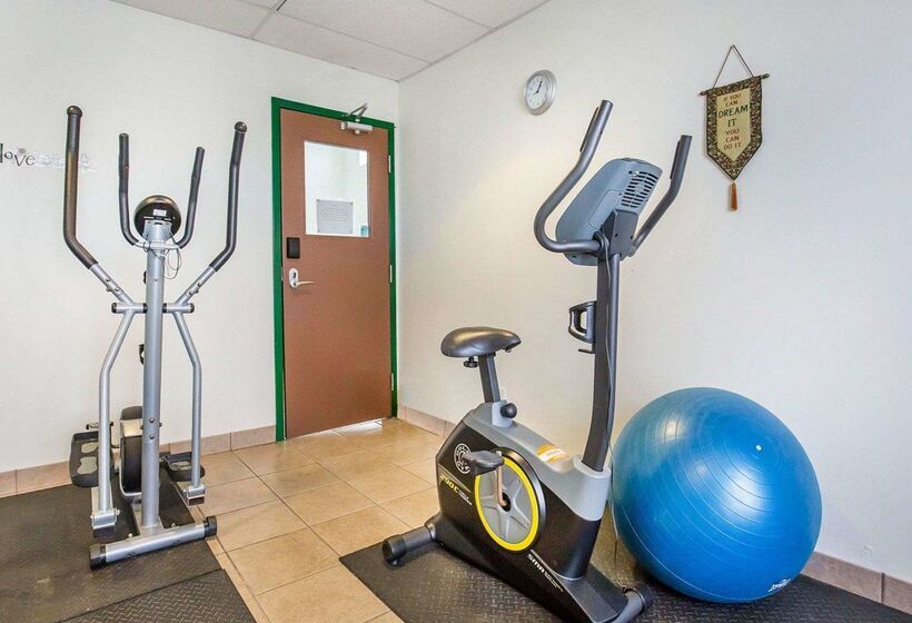בית מלון כפרי Quality Inn & Suites