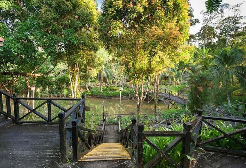 Отель Sepilok Nature Resort