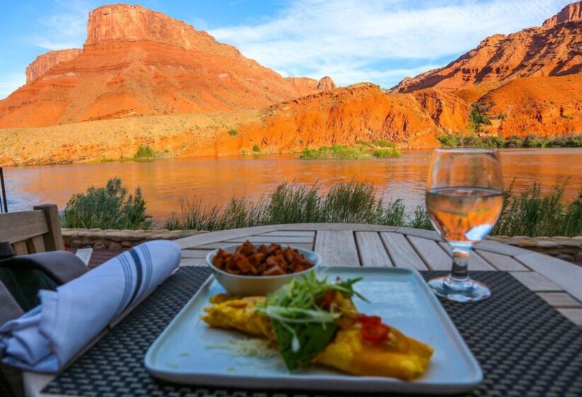 هتل Sorrel River Ranch Resort