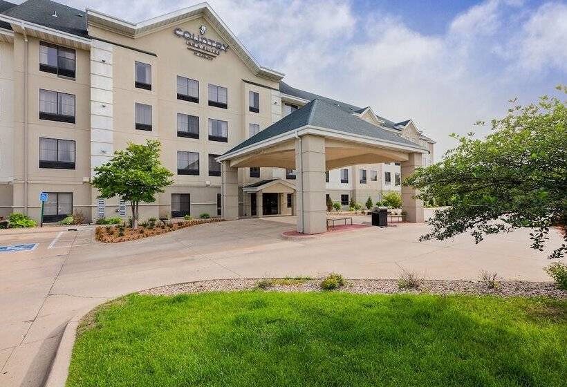 בית מלון כפרי Staybridge Suites   Cedar Rapids North, An Ihg