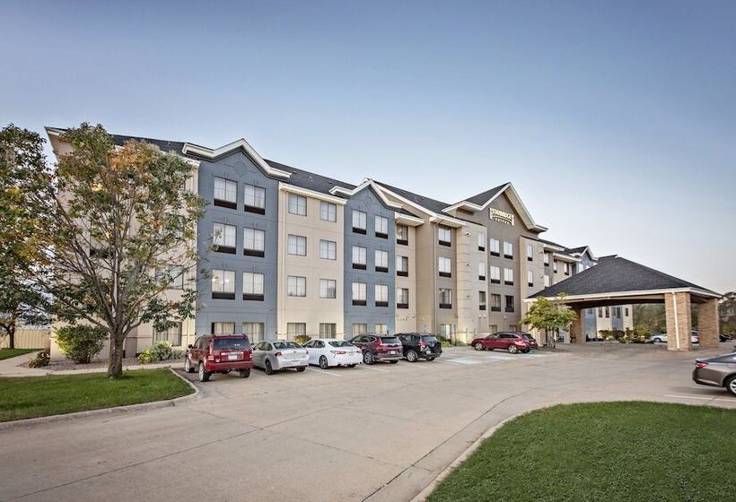 בית מלון כפרי Staybridge Suites   Cedar Rapids North, An Ihg