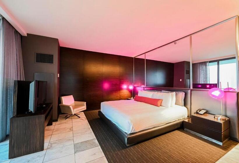 ホテル Stripviewsuites Two Bedroom Conjoined Suite At Palms Place