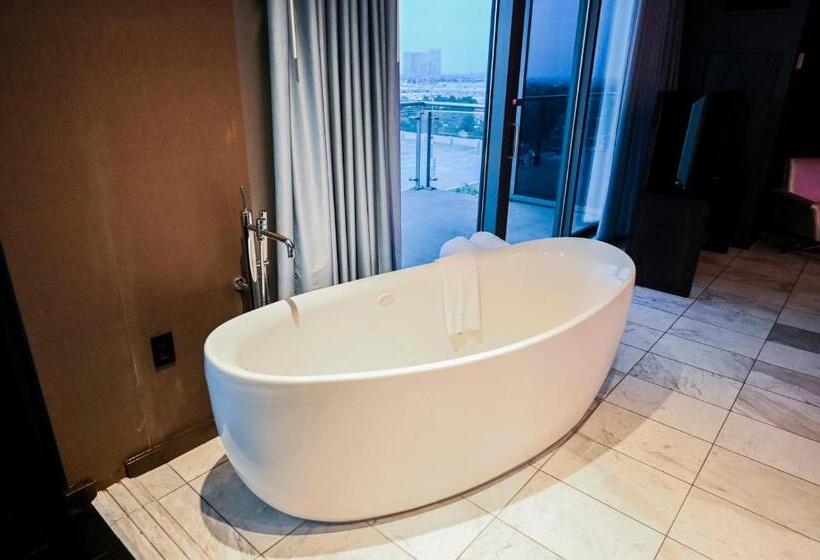 ホテル Stripviewsuites Two Bedroom Conjoined Suite At Palms Place