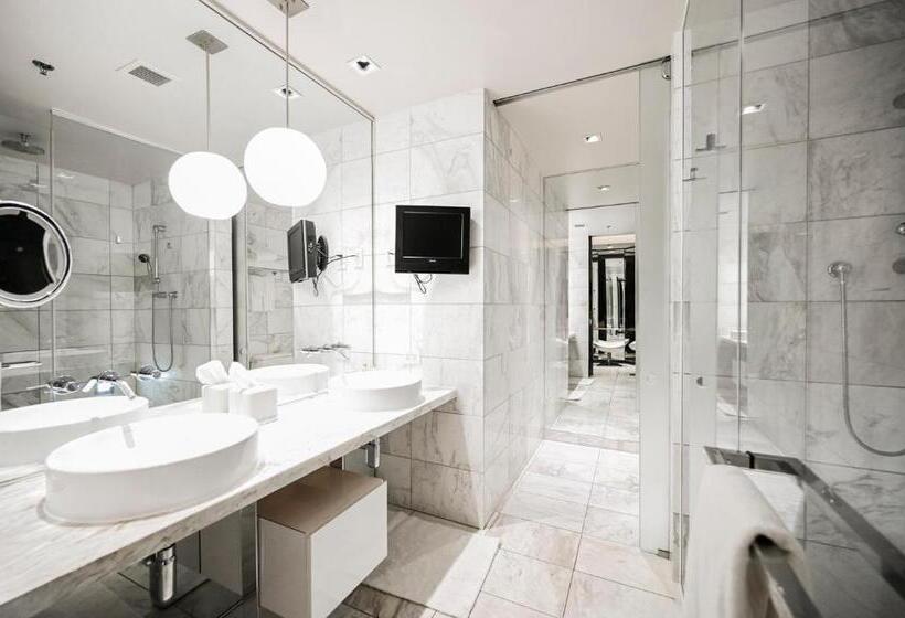 ホテル Stripviewsuites Two Bedroom Conjoined Suite At Palms Place