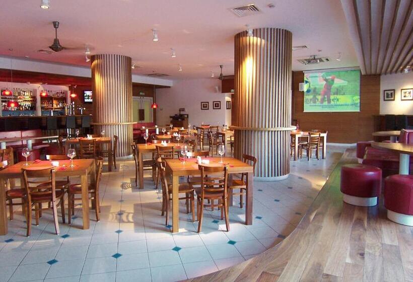 בית מלון כפרי Sunrise Beach