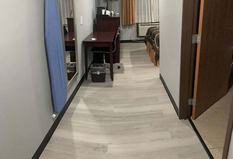 בית מלון כפרי Super 8 By Wyndham Emporia