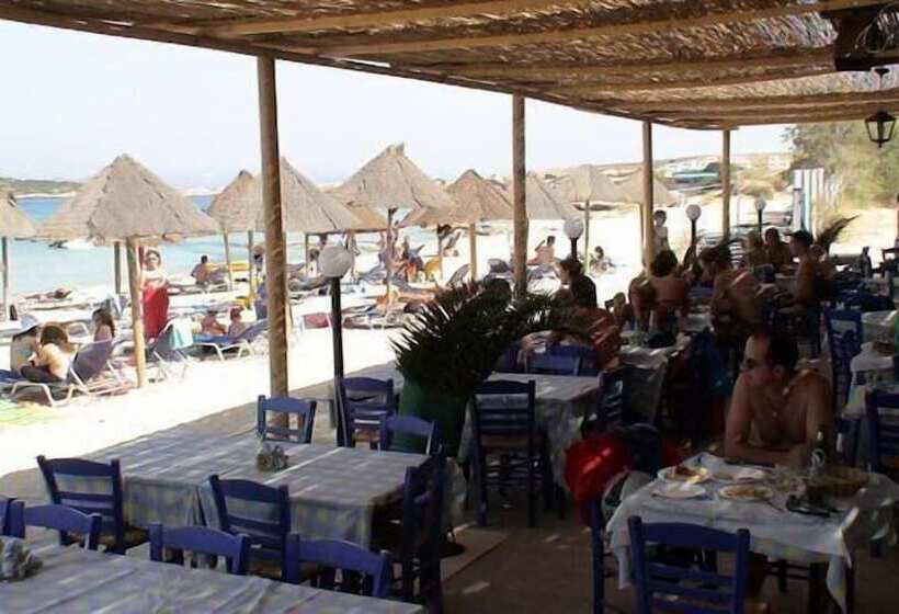 فندق Surfing Beach Village