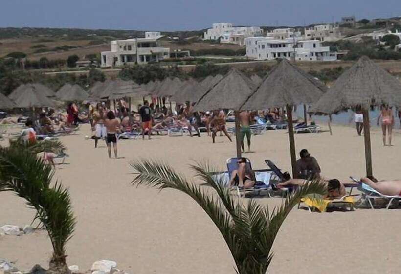 فندق Surfing Beach Village