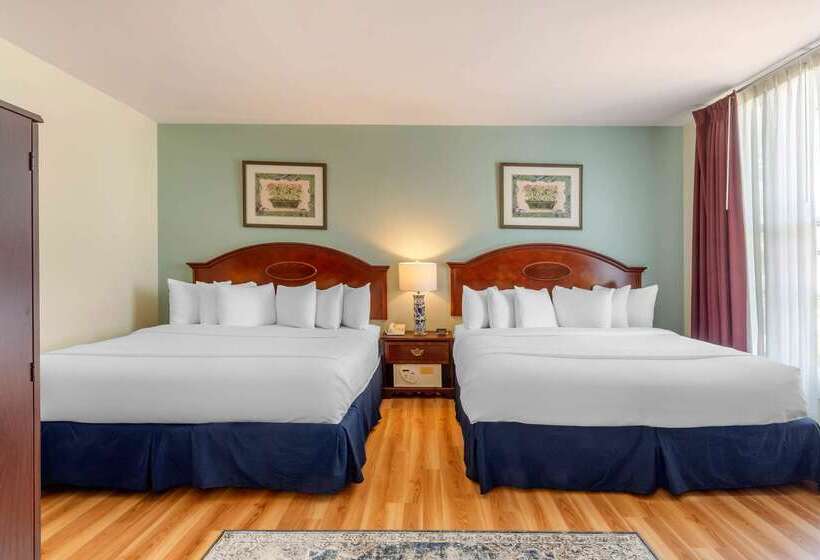 ホテル The Carriage House Inn Newport