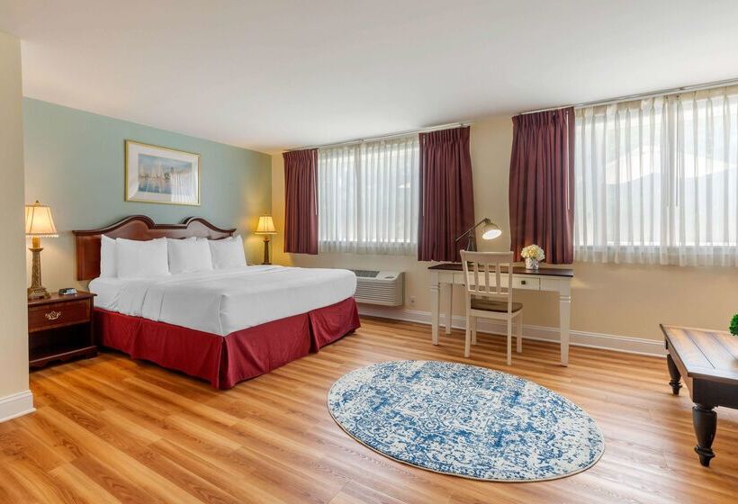 ホテル The Carriage House Inn Newport