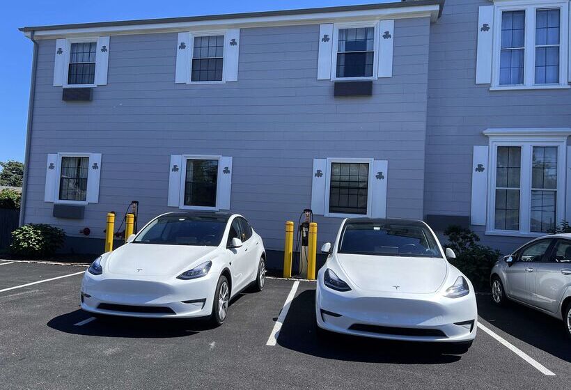 ホテル The Carriage House Inn Newport