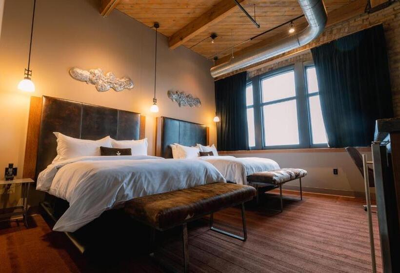 בית מלון כפרי The Iron Horse