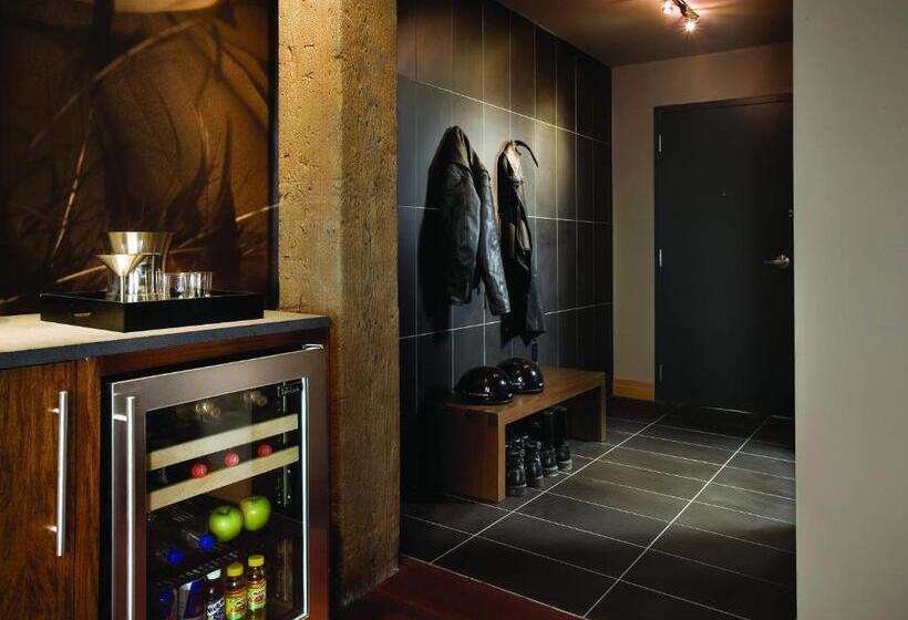 בית מלון כפרי The Iron Horse