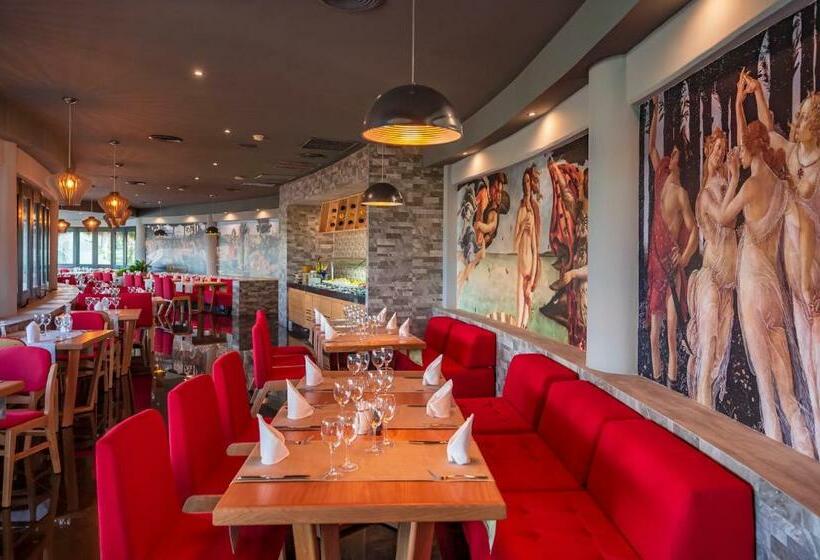 호텔 The Reef Playacar Resort