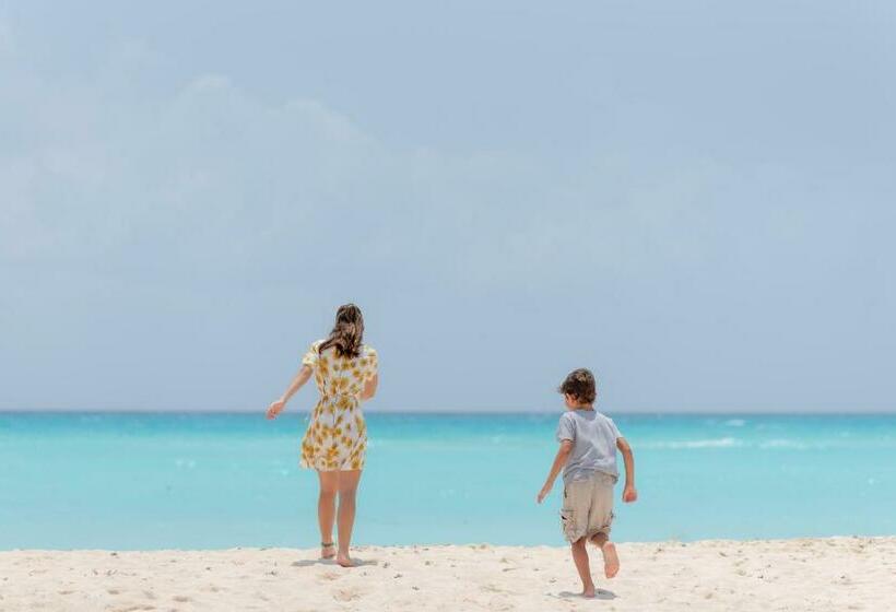 호텔 The Reef Playacar Resort