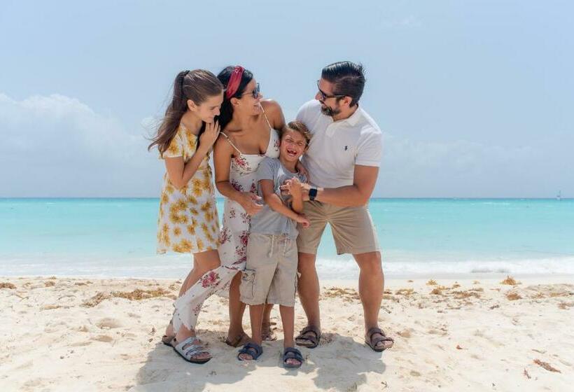 호텔 The Reef Playacar Resort