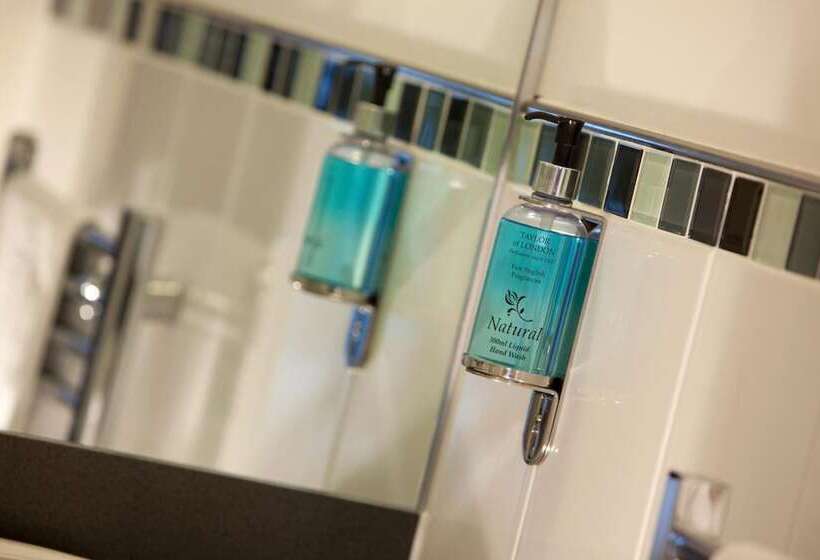 בית מלון כפרי The Spires Serviced Apartments Birmingham