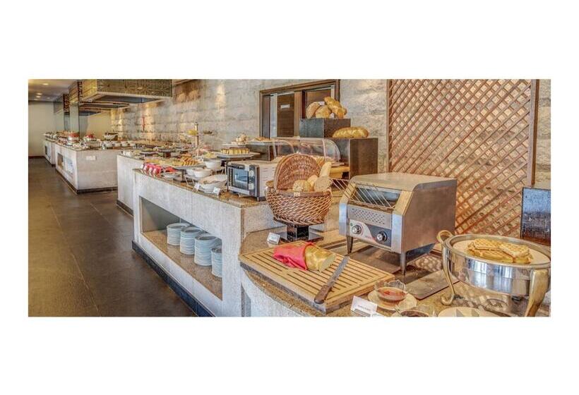 فندق The Taaras Beach & Spa Resort