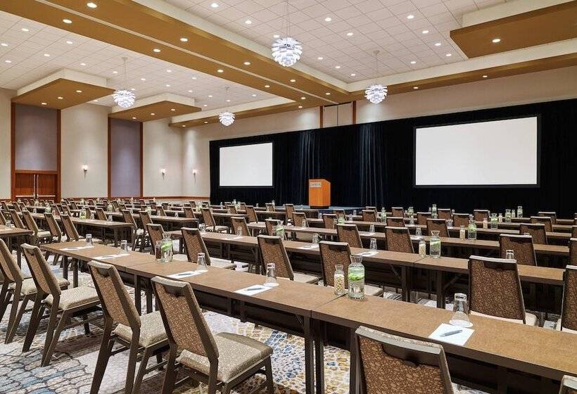 هتل The Westin Chicago North Shore