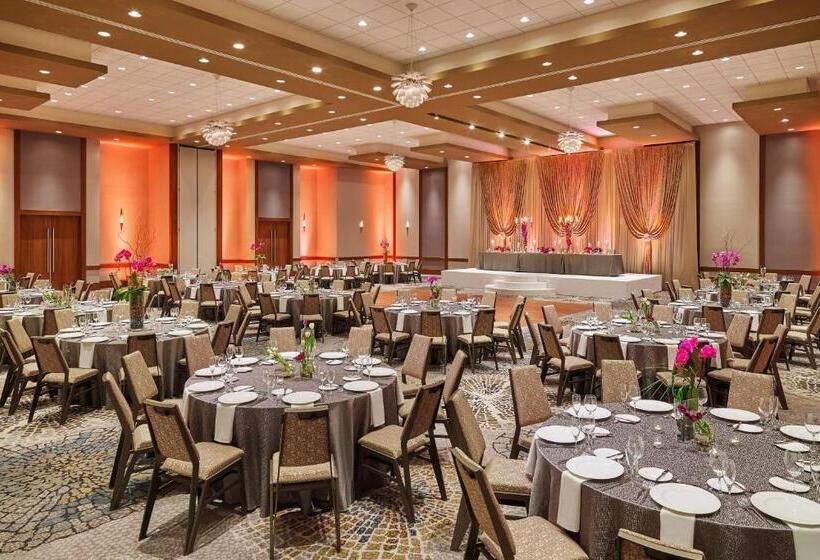 هتل The Westin Chicago North Shore