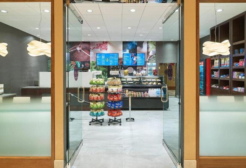 هتل The Westin Chicago North Shore