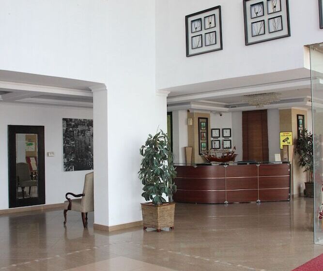 فندق Times Square Suite