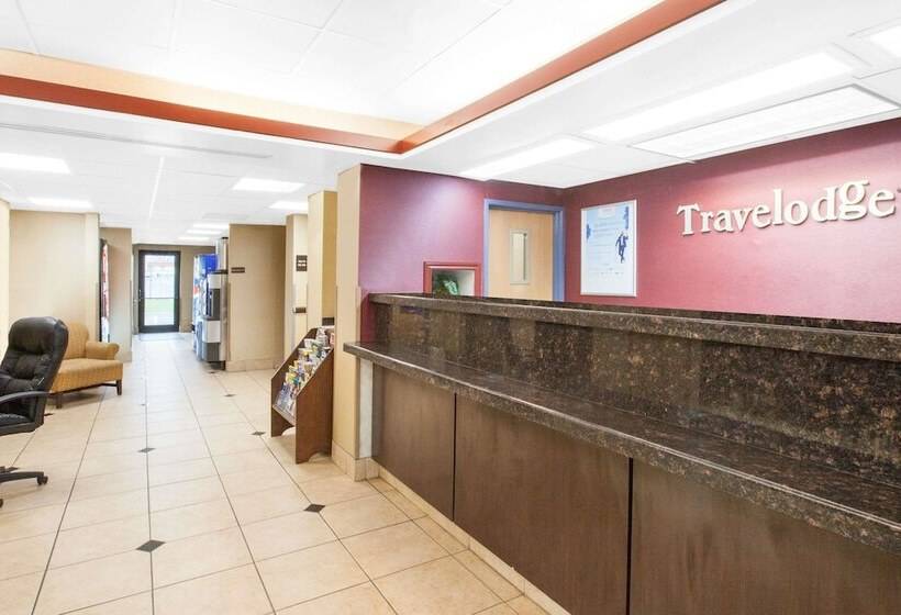 فندق Travelodge By Wyndham Romulus Detroit Airport