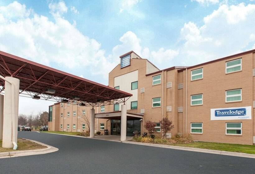 فندق Travelodge By Wyndham Romulus Detroit Airport