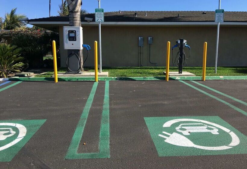 فندق Travelodge By Wyndham Santa Maria