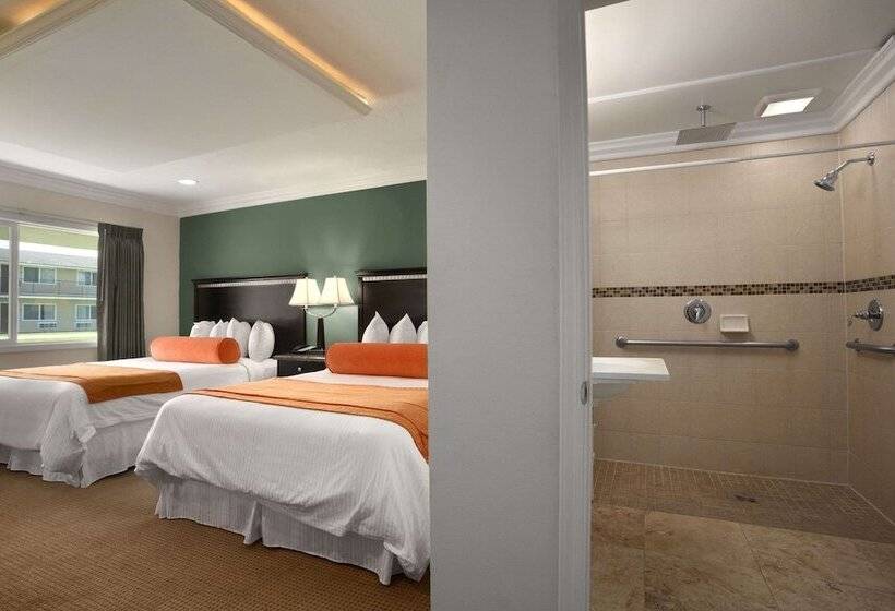 فندق Travelodge By Wyndham Santa Maria