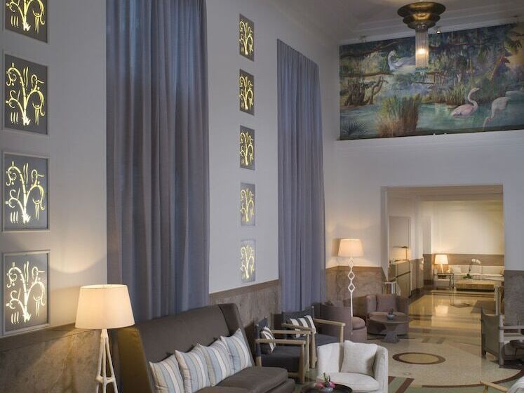 בית מלון כפרי Victor South Beach