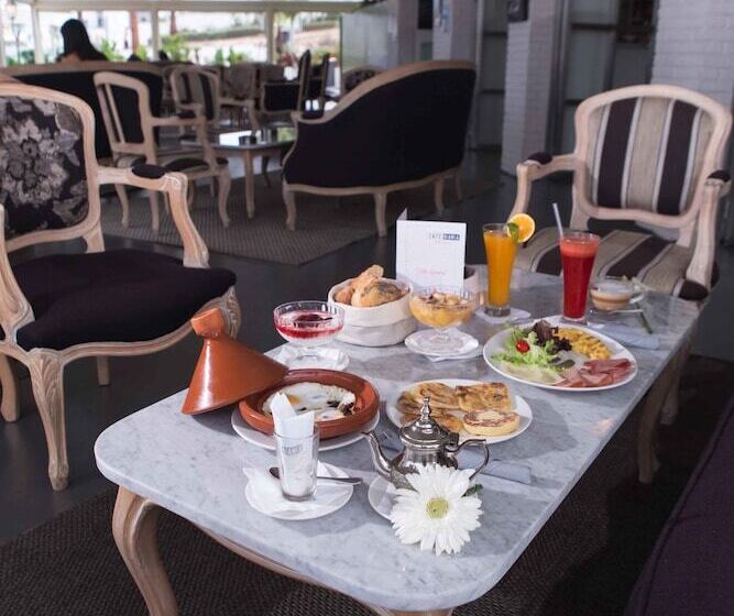 هتل Villa Blanca Urban