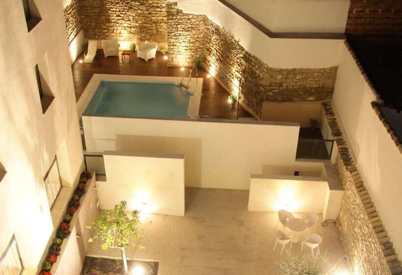 ホテル Yit El Postigo