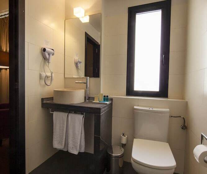 ホテル Yit El Postigo