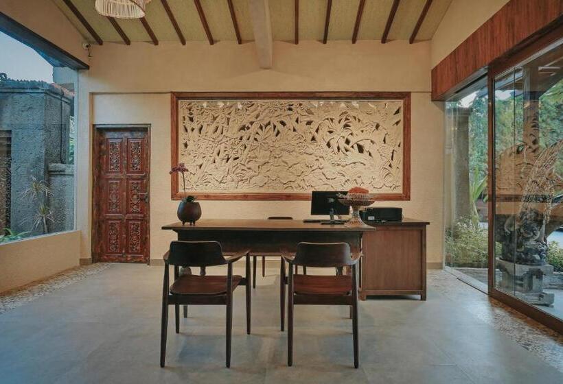 Parigata Villas Resort