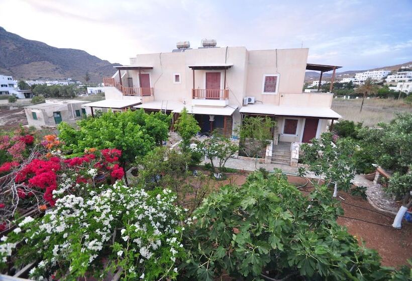 پانسیون Villa Mata