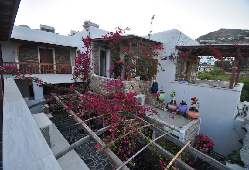 پانسیون Villa Mata