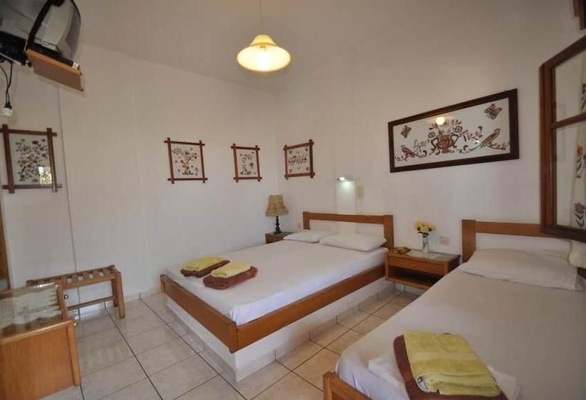 پانسیون Villa Mata