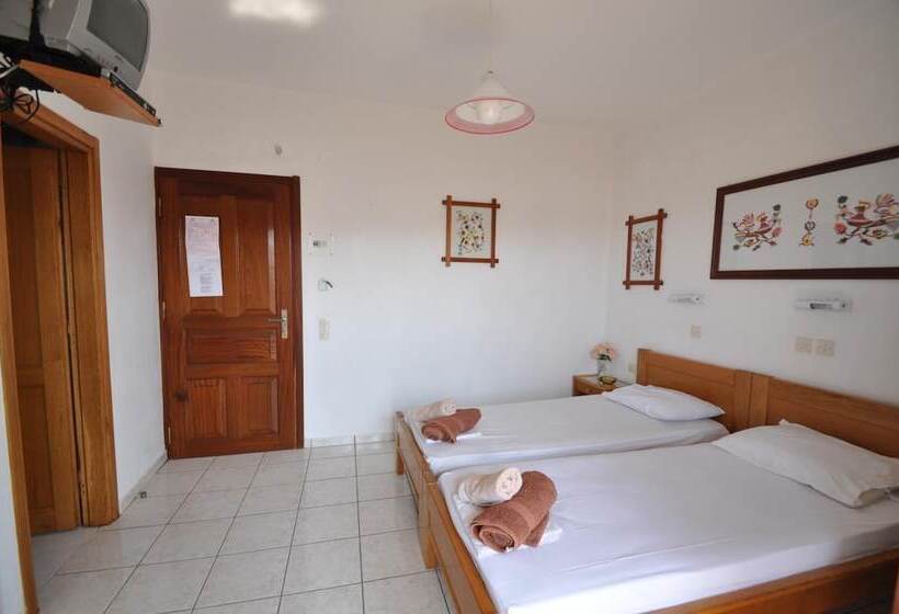 پانسیون Villa Mata