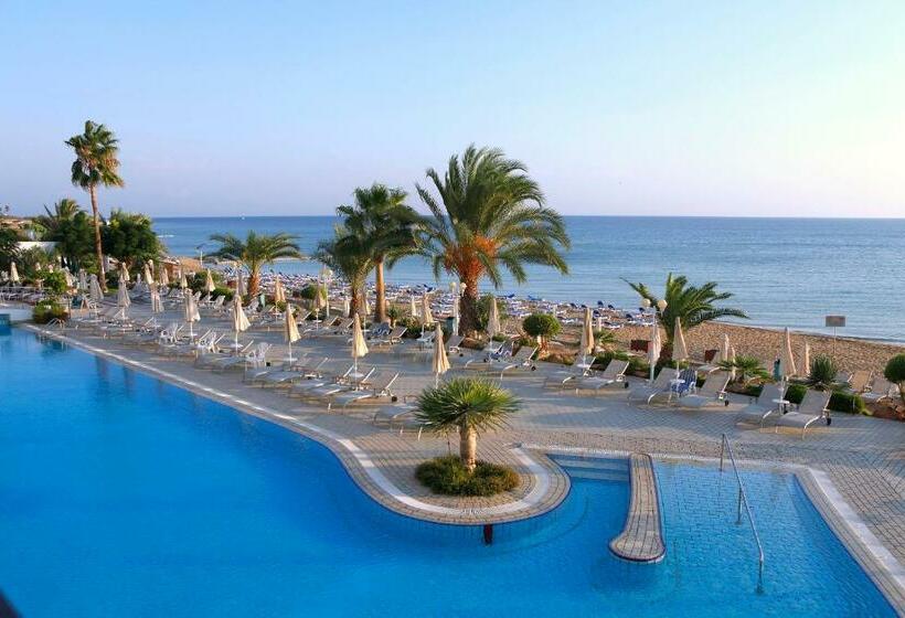 هتل Sunrise Beach