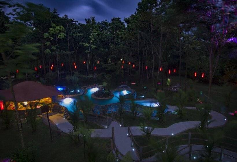 Volcano Lodge Hotel & Thermal Experience