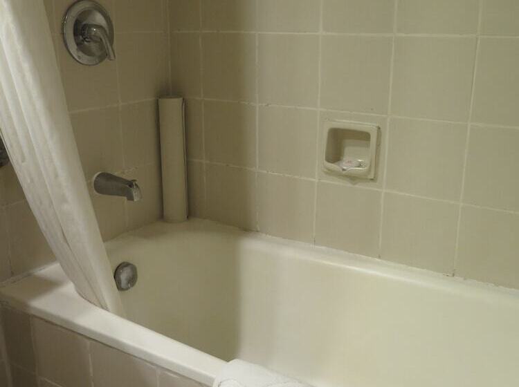 Waterfront Insular Hotel Davao