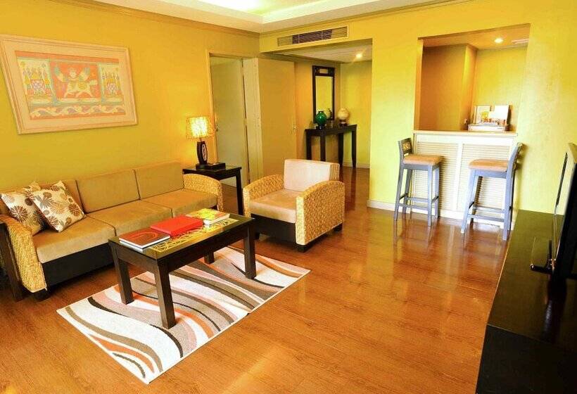 Waterfront Insular Hotel Davao