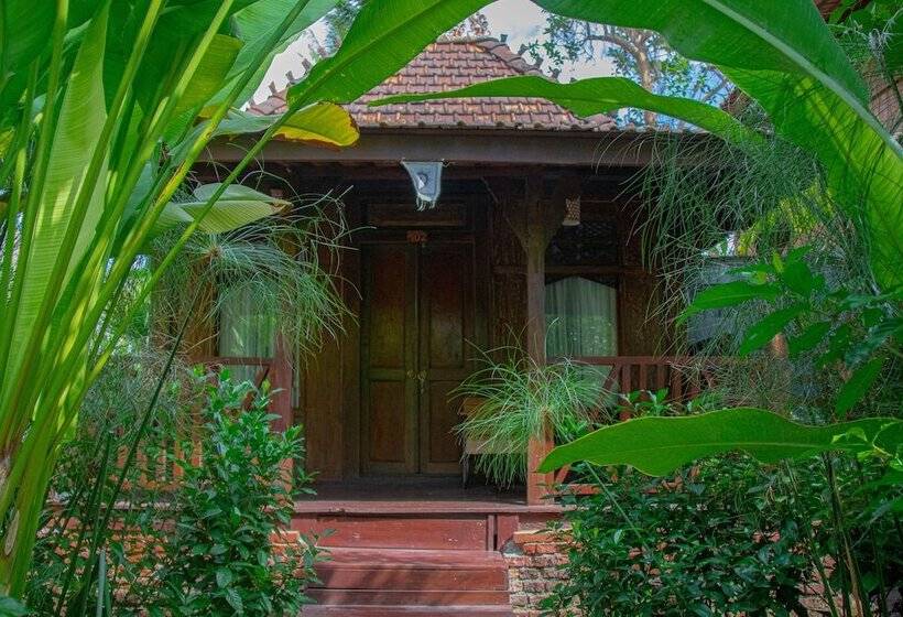 فندق Keramas Sacred River Retreat Resort And Villa