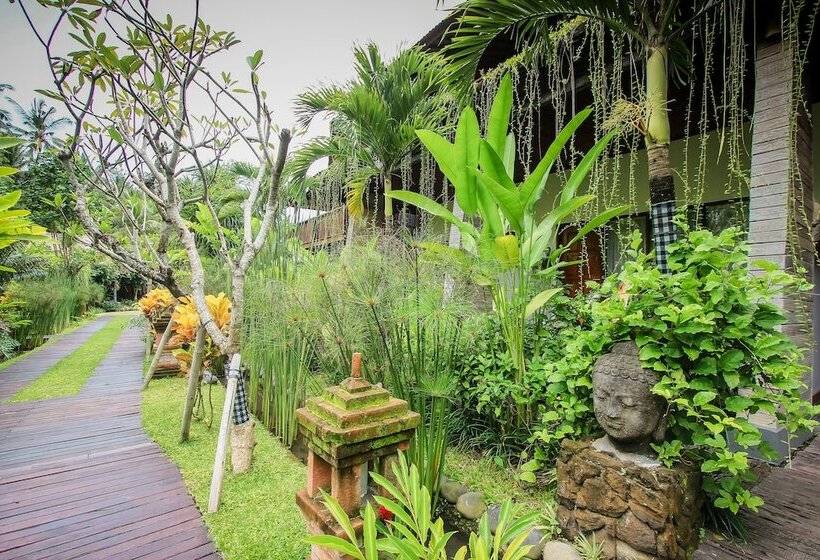 فندق Keramas Sacred River Retreat Resort And Villa